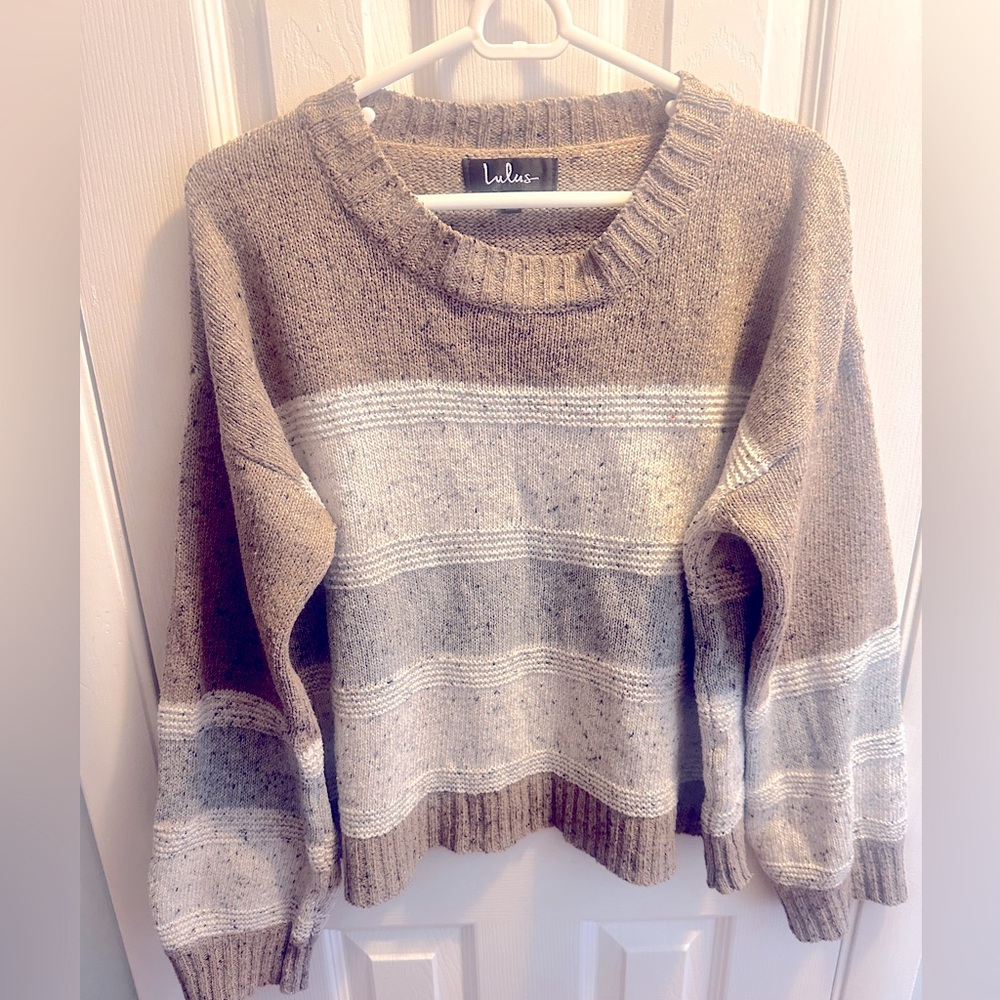 Lulu beige cream & tan sweater. Sz M